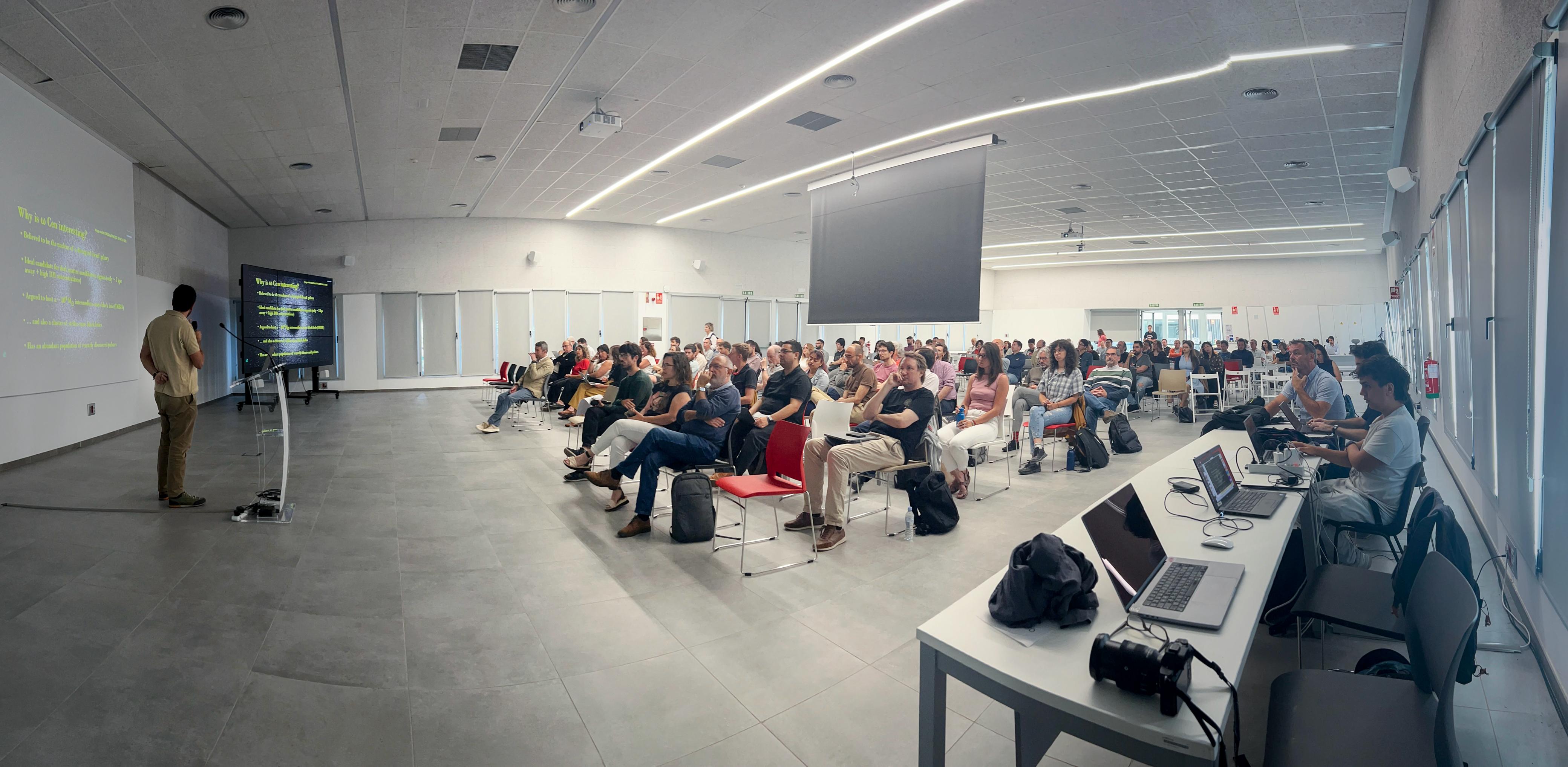Sala de IACTEC durante el "Día de Nuestra Ciencia 2025"