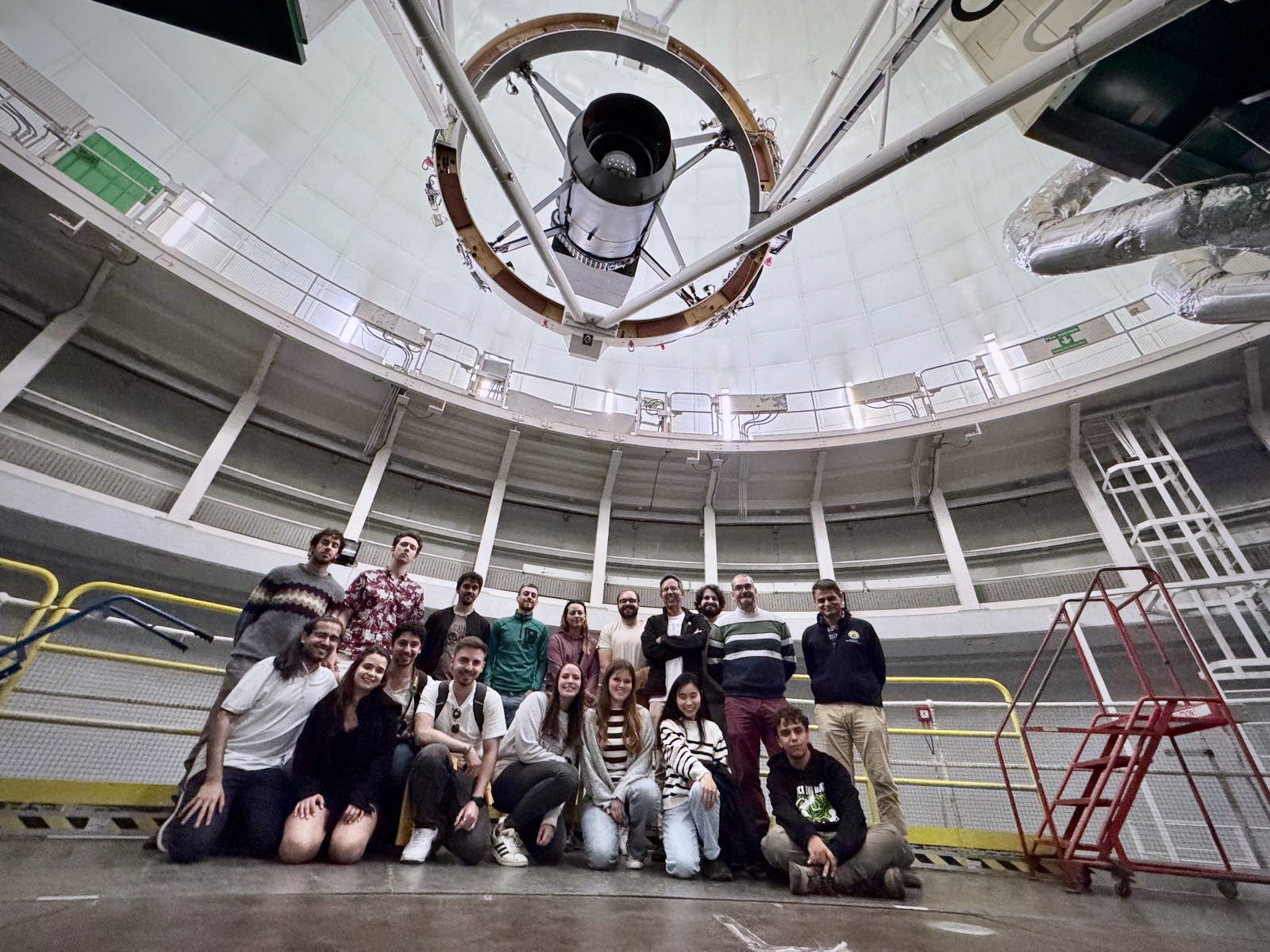 Visita al Telescopio William Herschel (WHT) de los participantes a la formación práctica de EDUCADO