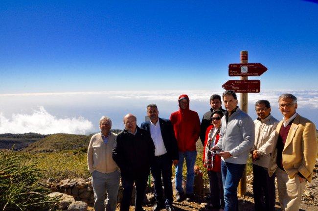 Representantes del TMT visitan el IAC y sus observatorios