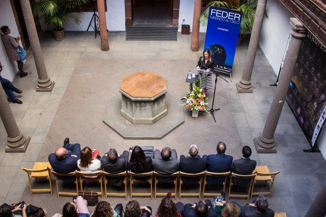 Presentación en La Palma de la exposición “FEDER, mirando el cielo”