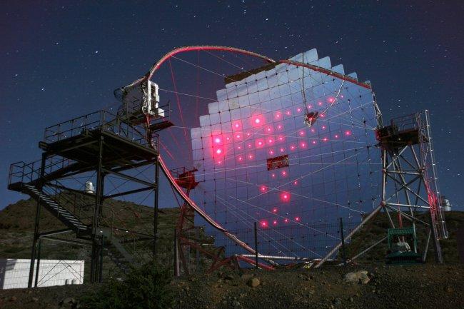 Los telescopios MAGIC ayudan a encontrar el origen de un neutrino cósmico 