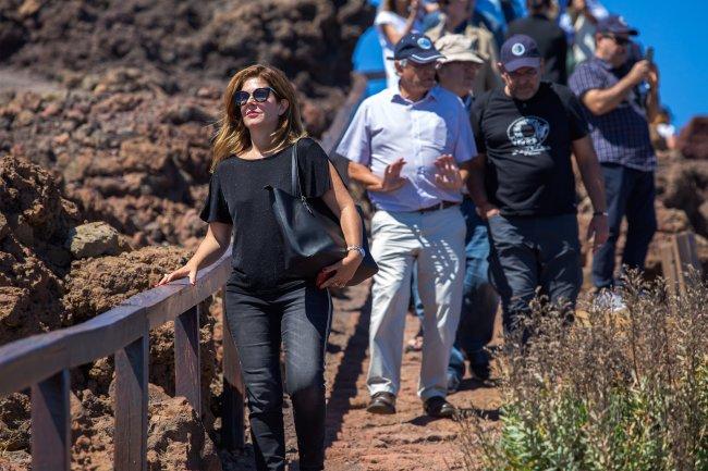 Estrellas de la literatura ‘tocan el cielo’ en el Observatorio de La Palma