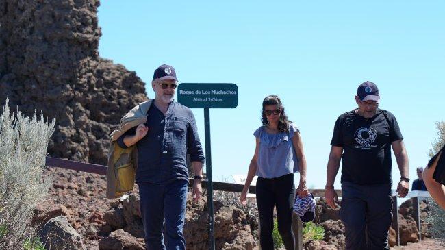 Estrellas de la literatura ‘tocan el cielo’ en el Observatorio de La Palma