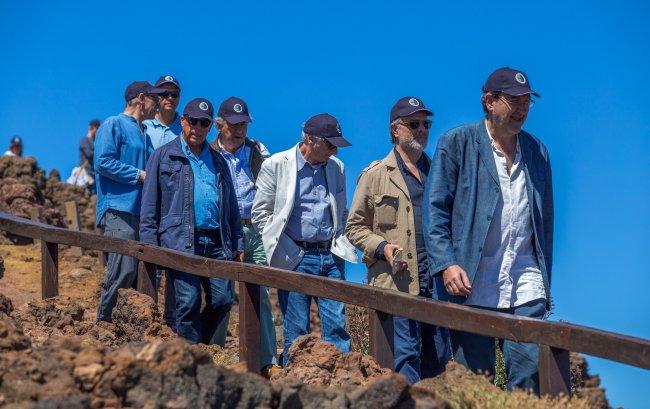 Estrellas de la literatura ‘tocan el cielo’ en el Observatorio de La Palma