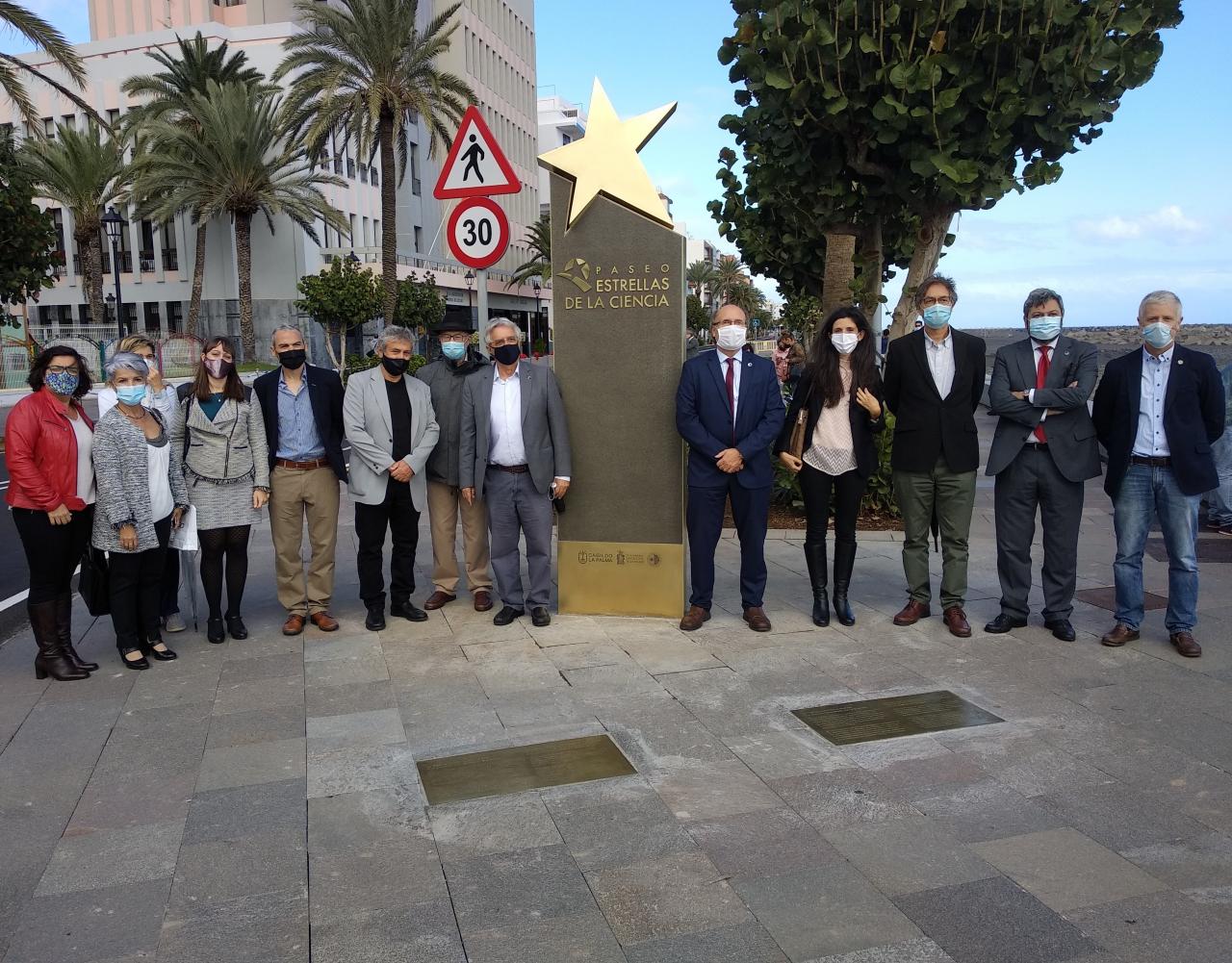 Representantes del IAC que han acudido a la inauguración del Paseo de las Estrellas de la Ciencia de La Palma.Crédito: Aarón García Botín (IAC)