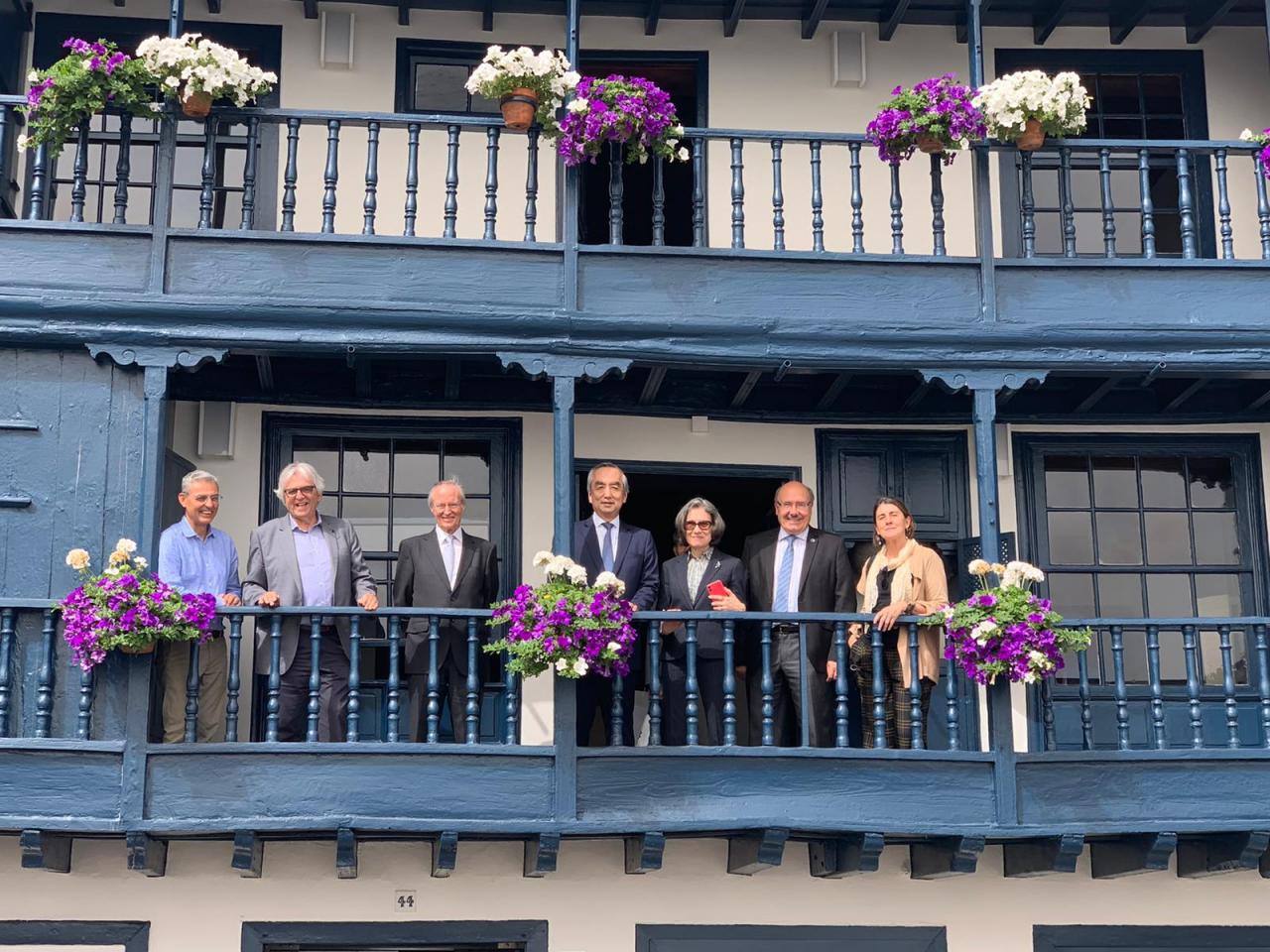 El embajador de Japón en Santa Cruz de La Palma junto a varios acompañantes