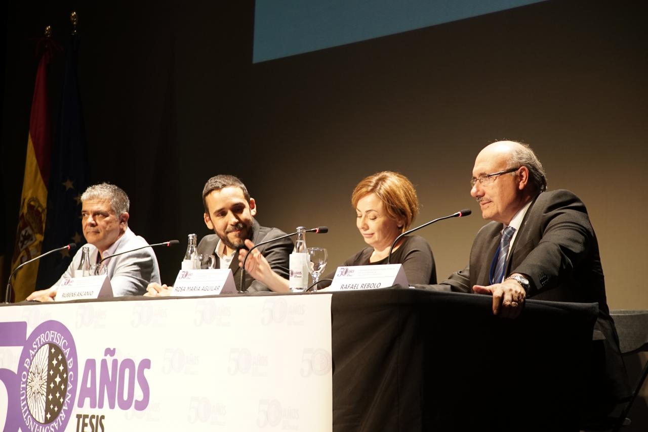 Attendees at the inauguration of the congress "Promoting Astrophysics in Spain: 50 years of doctoral theses at the IAC". 