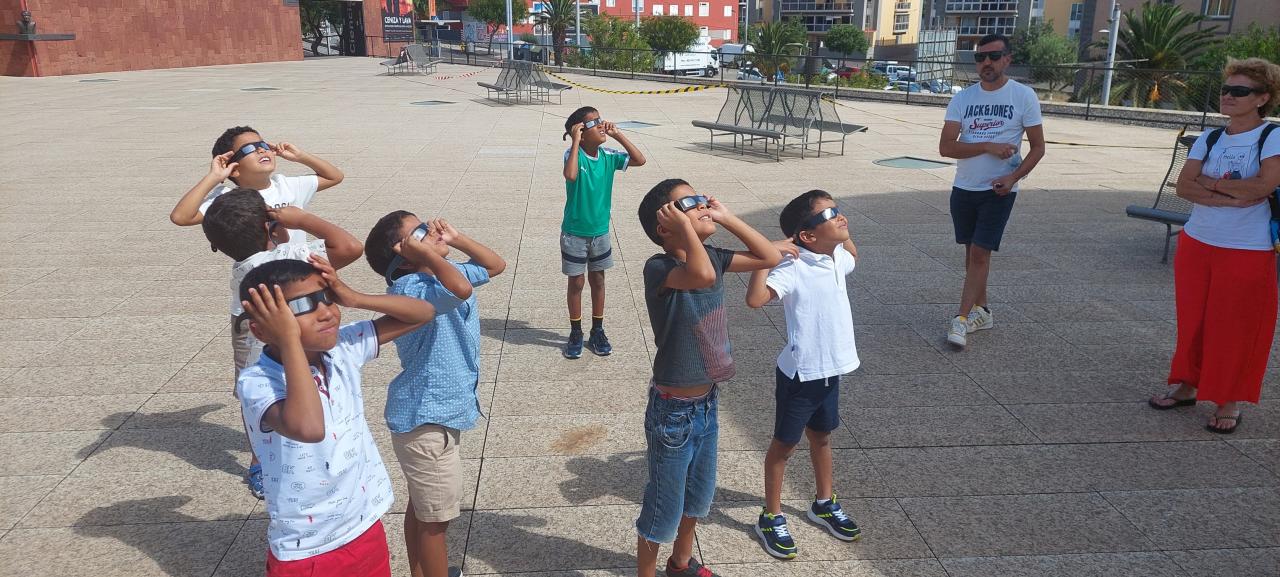 Actividades con niños y niñas saharauis en el MCC y el IAC