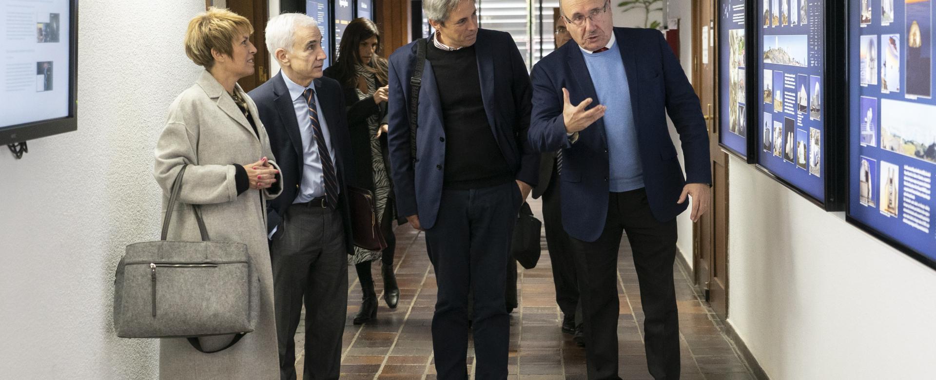 Un instante de la visita del Comisionado Perte Chip