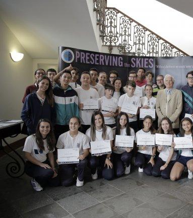 Students from La Palma measure the darkness at night over the island