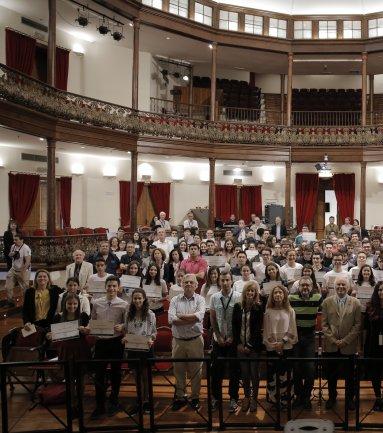 Estudiantes de La Palma miden la oscuridad nocturna de la Isla