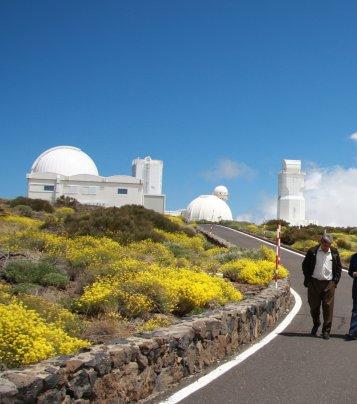 The Rector and the Vice-rector of Research of the University of Las Palmas de Gran Canaria visit the IAC and the Observatorio del Teide