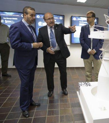 The Rector and the Vice-rector of Research of the University of Las Palmas de Gran Canaria visit the IAC and the Observatorio del Teide