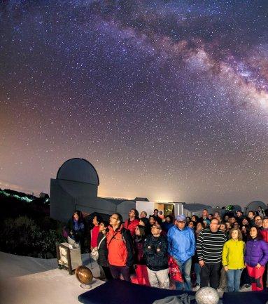 "Exploring the Universe", a course of astronomy for secondary school teachers 