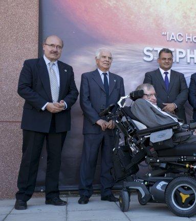 EN MEMORIA DE STEPHEN HAWKING