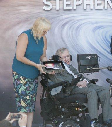 EN MEMORIA DE STEPHEN HAWKING