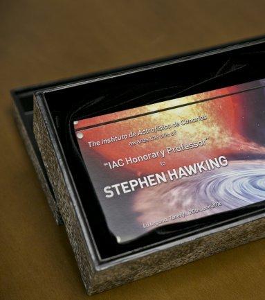 IN MEMORIAM: STEPHEN HAWKING