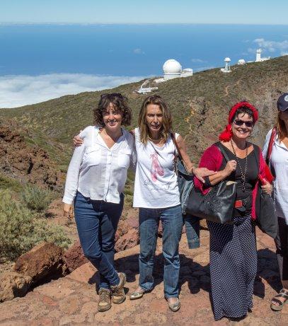 Estrellas de la literatura ‘tocan el cielo’ en el Observatorio de La Palma