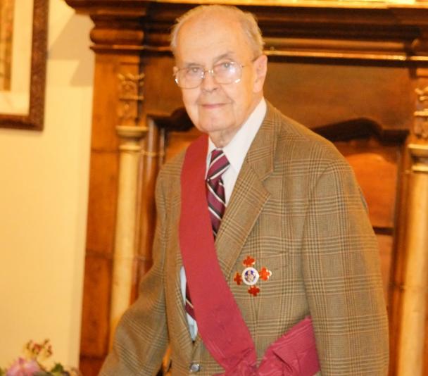 Guido Münch durante la entrega de la Medalla de la Gran Cruz de Alfonso X el Sabio. Crédito: IAC.