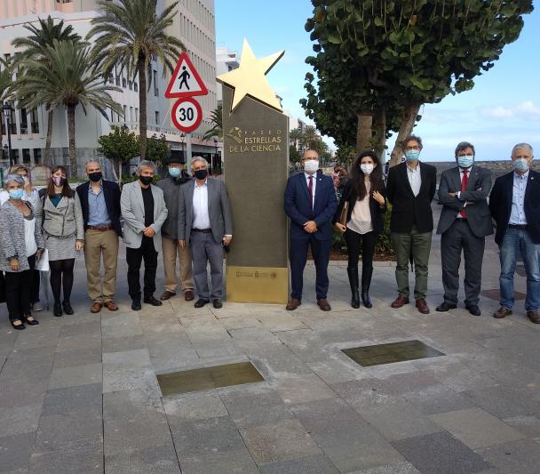 Representantes del IAC que han acudido a la inauguración del Paseo de las Estrellas de la Ciencia de La Palma. Crédito: Aarón García Botín/IAC