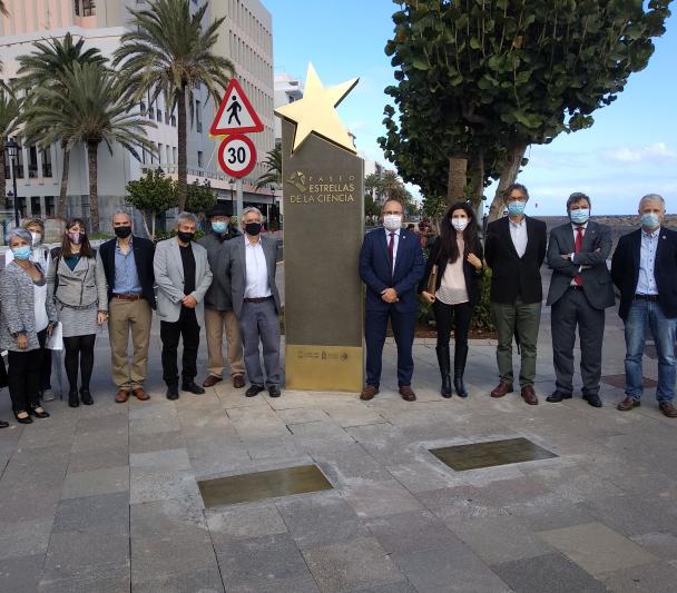 Representantes del IAC que han acudido a la inauguración del Paseo de las Estrellas de la Ciencia de La Palma. Crédito: Aarón García Botín/IAC