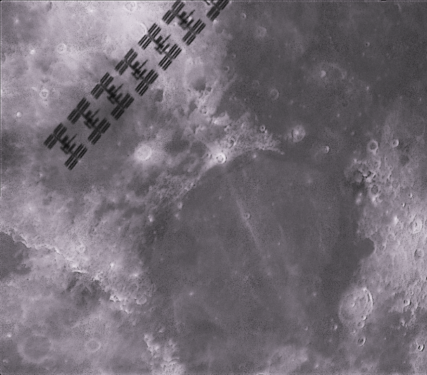 La Luna y la ISS