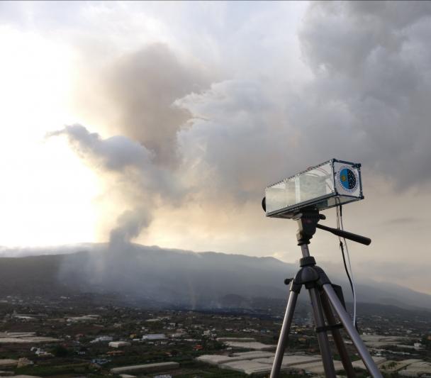 La cámara Drago toma imágenes del volcán de Cumbre Vieja. 