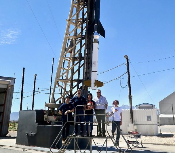 Joten Okamoto, David McKenzie, Ryohko Ishikawa, Javier Trujillo Bueno y Laurel Rachmeler. Credit: US Army, White Sands Missile Range.