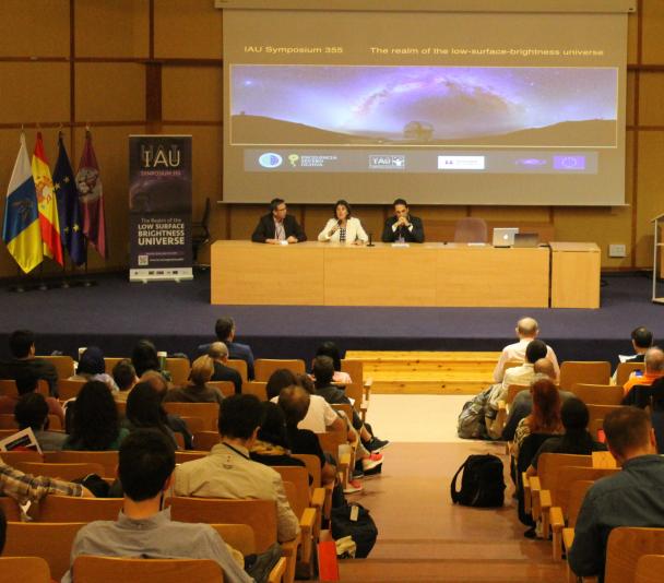 Image of the opening of the IAU Symposium 355 in the Aulario de Campus Guajara, of the University of La Laguna