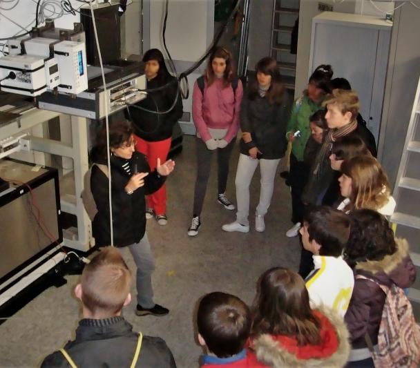 Grupo de estudiantes de 4º de la ESO del programa "Nuestros Alumnos y el ORM" durante la visita al Telescopio Nacional Galileo (TNG)