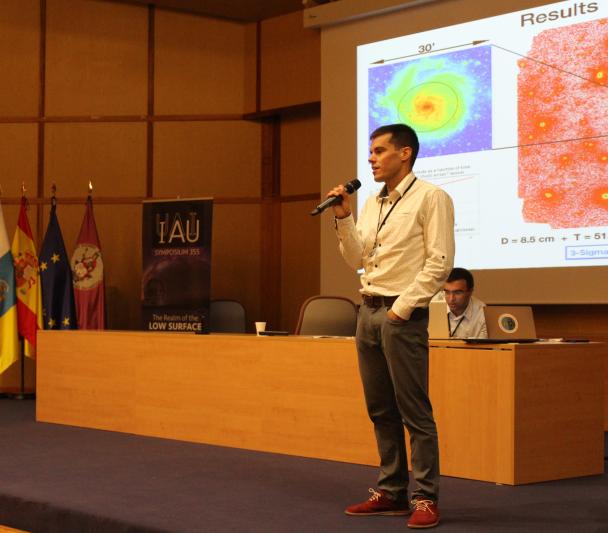 Aleix Roig durante el IAU Symposium 355