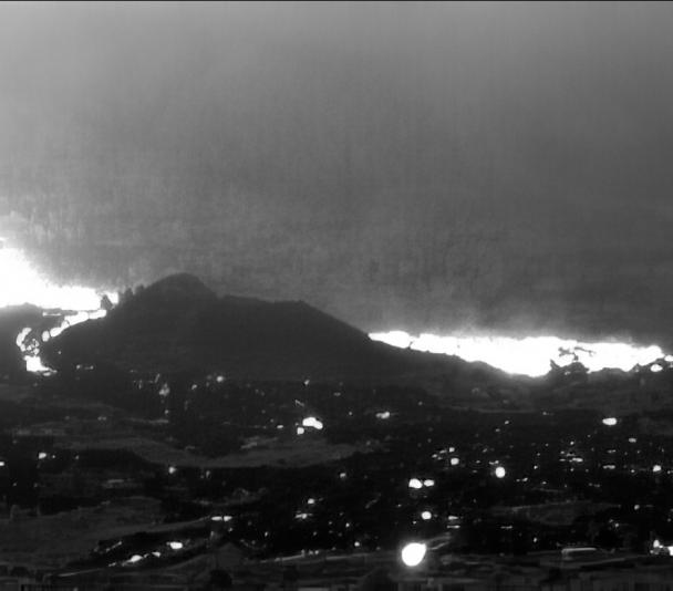 The Cumbre Vieja volcano through the cloud of smoke and ash. Image taken with the SWIR range of the DRAGO camera.