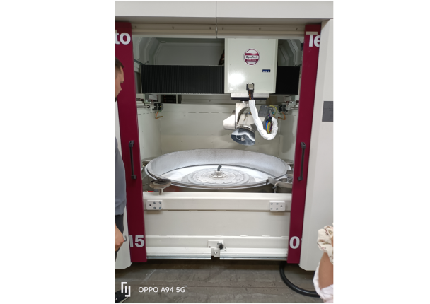 Pulidora Optotech MPG 1501 para grandes sustratos Pulidora para sustratos de 1,5 metros
