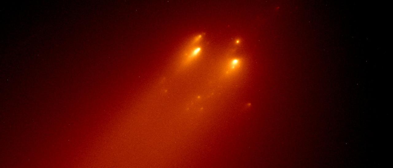 Detail of the fragments of the comet C/2019 Y4 (ATLAS)