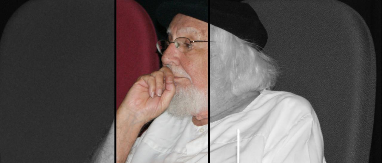 Ernesto Cardenal, en el Museo de la Ciencia y el Cosmos, de Museos de Tenerife, durante un espectáculo poético-musical financiado por el Gobierno de Canarias, a través del programa “Septenio”, con motivo del Año Internacional de la Astronomía 2009.