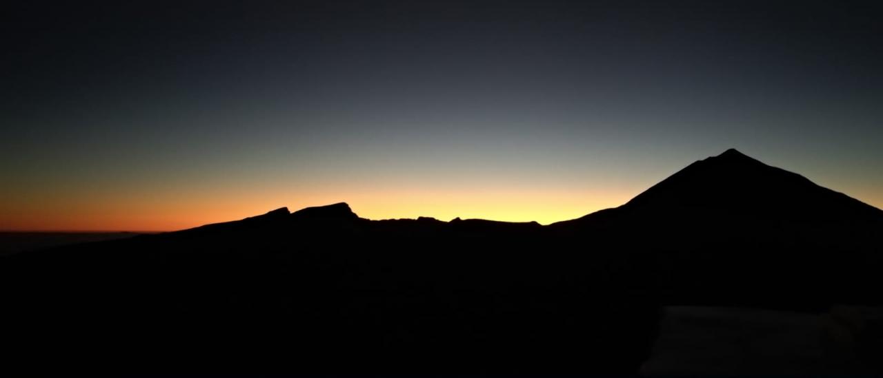 Puesta de Sol desde el Observatorio del Teide. Crédito: Irene Mollá Segura/IAC