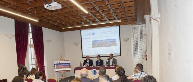 Inauguración del GiPD a cargo de Rafael Rebolo, director del IAC; Carlos Alonso, presidente del Cabildo de Tenerife; y José Alberto Díaz, alcalde del Ayuntamiento de La La Laguna. Crédito: Miguel Briganti, SMM (IAC).