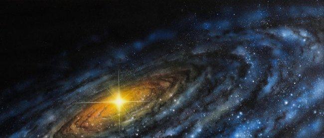 Emission from the centre of a galaxy has a serpentine shape