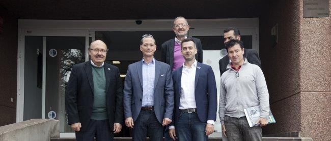 From left to right: Rafael Rebolo, IAC Director; Florian Lennert, Associate Director of the London School of Economics (LSE); Carlos Martínez, IAC Subdirector; Frank Wenecke, founder of the German Company Dronemasters; Javier Garabal, adviser to the Canar