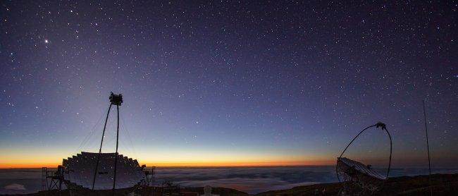 Los telescopios MAGIC en el Observatorio del Roque de los Muchachos (ORM). Crédito: Daniel López / IAC