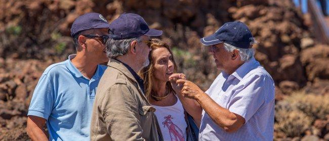 Estrellas de la literatura ‘tocan el cielo’ en el Observatorio de La Palma