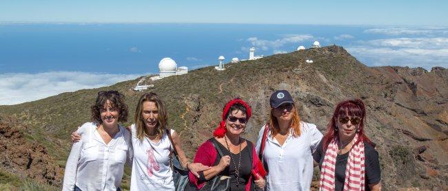 Estrellas de la literatura ‘tocan el cielo’ en el Observatorio de La Palma