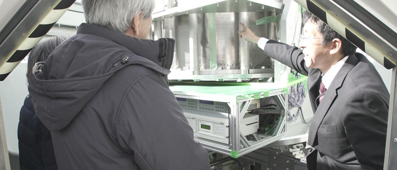 El embajador de Japón, en el Experimento Ground-Bird en el Observatorio del Teide