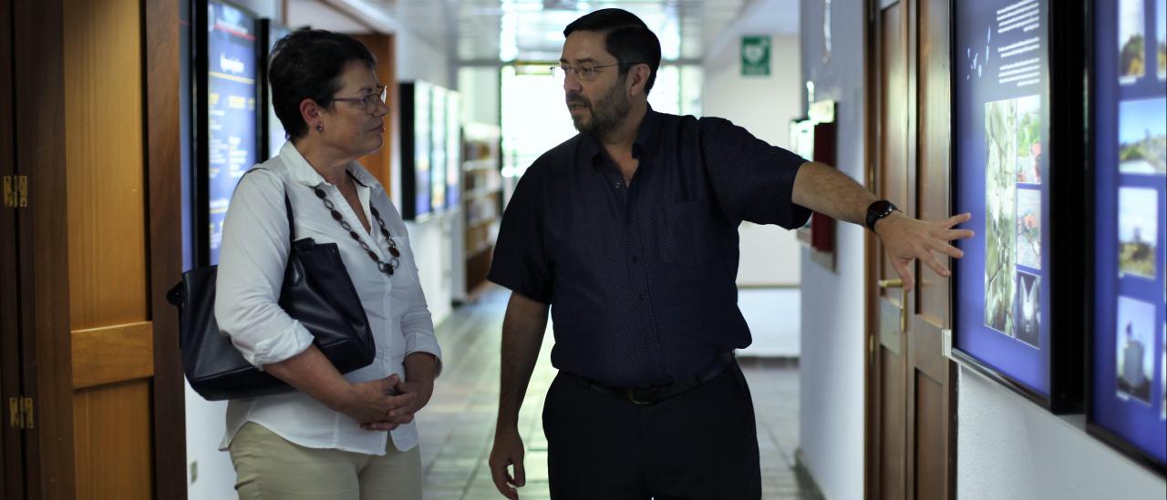 Ana Rosa Mena and Javier Licandro