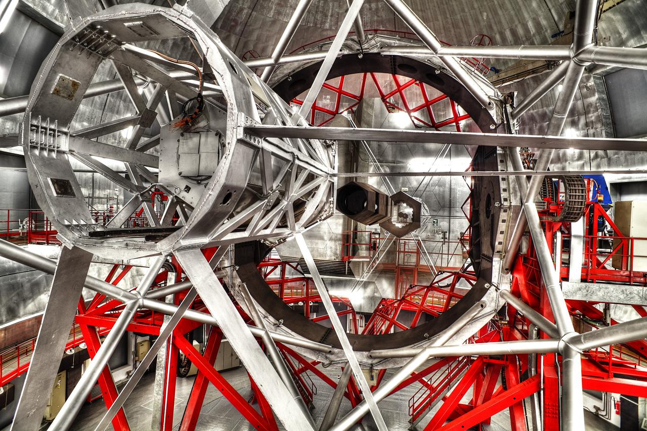 Interior del Gran Telescopio de Canarias