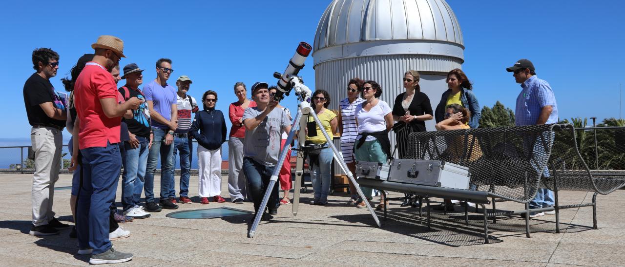 Profesores en la terraza del MCC