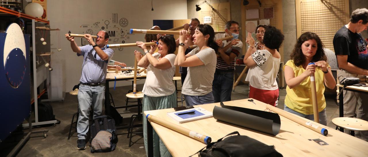 Profesores durante uno de los talleres en el MCC