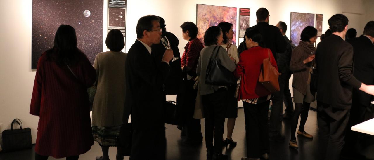  Visitors to the inauguration of the exhibition "100 Square Moons" at the Cervantes Institute in Tokio