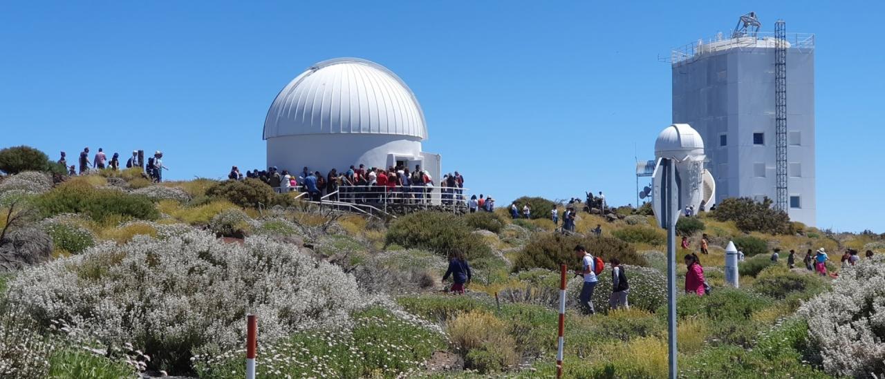 Visitantes durante las Jornadas de Puertas Abiertas 2019 al Observatorio del Teide. Crédito: IAC. 