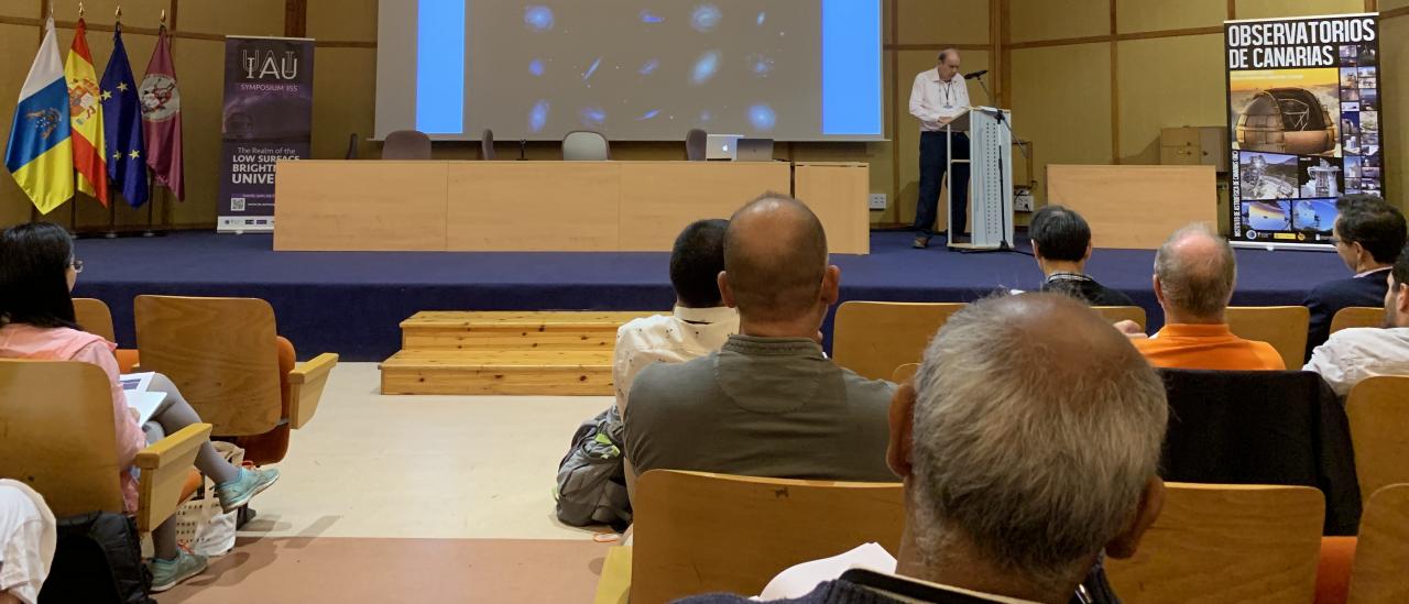 Michael Disney during his speech, this morning, at the IAU Symposium 355, at the University of La Laguna.